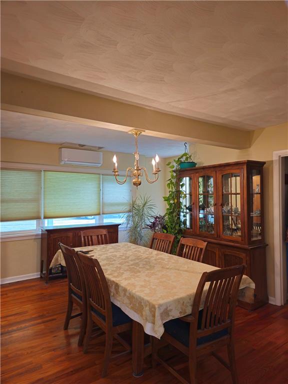 691 Old State Rte 66 Greensburg, PA 15601 - Photo 20 of 27 Diningroom