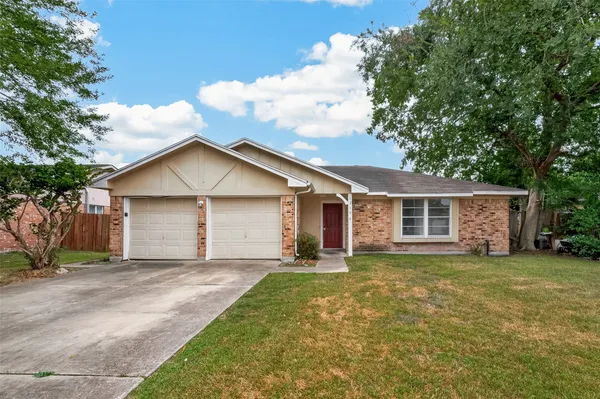 $200,000 | 12106 Plumbrook Drive, Houston, TX 77099