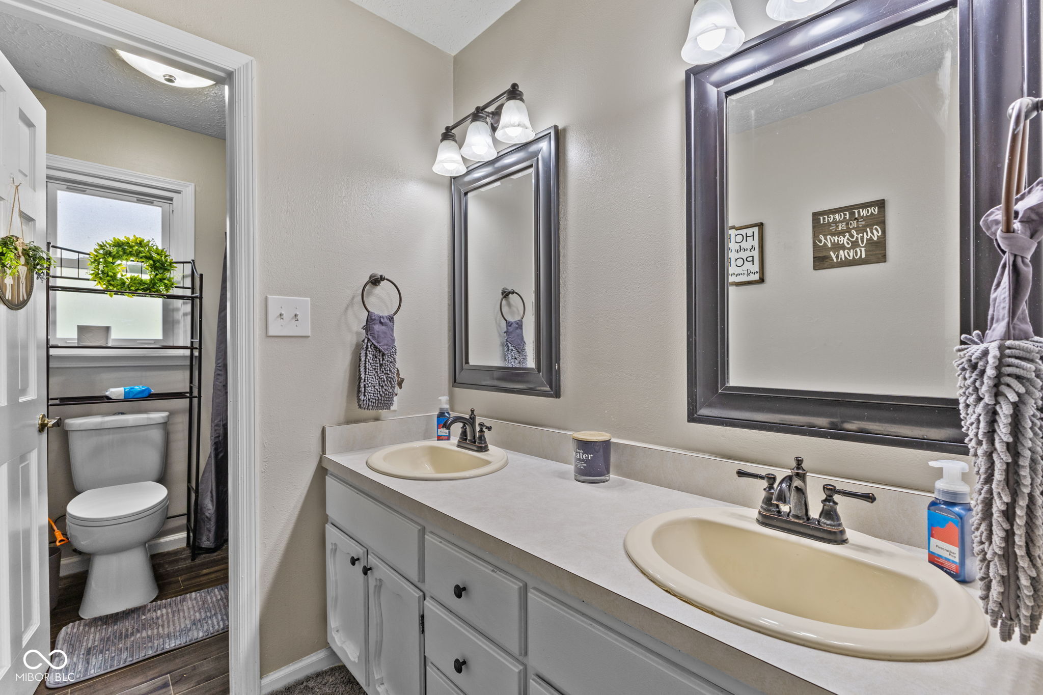 1840 Sandhill Road Indianapolis, IN 46217 - Photo 14 of 35 Gallery Image 14