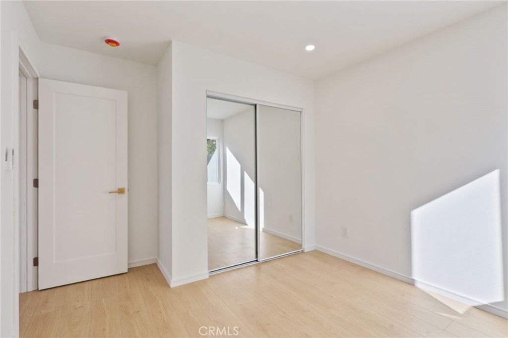 4868 La Roda Avenue Los Angeles, CA 90041 - Photo 14 of 26