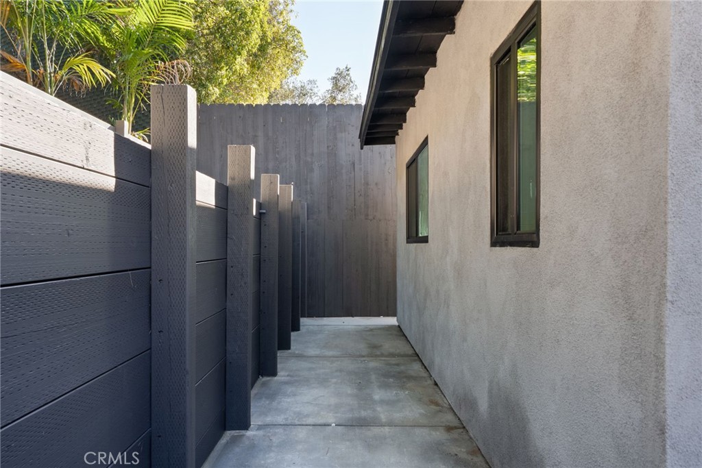 4868 La Roda Avenue Los Angeles, CA 90041 - Photo 22 of 26 Virtually staged