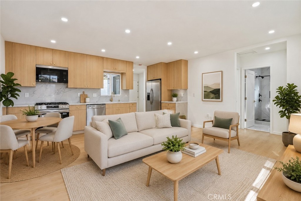 4868 La Roda Avenue Los Angeles, CA 90041 - Photo 4 of 26 Virtually staged