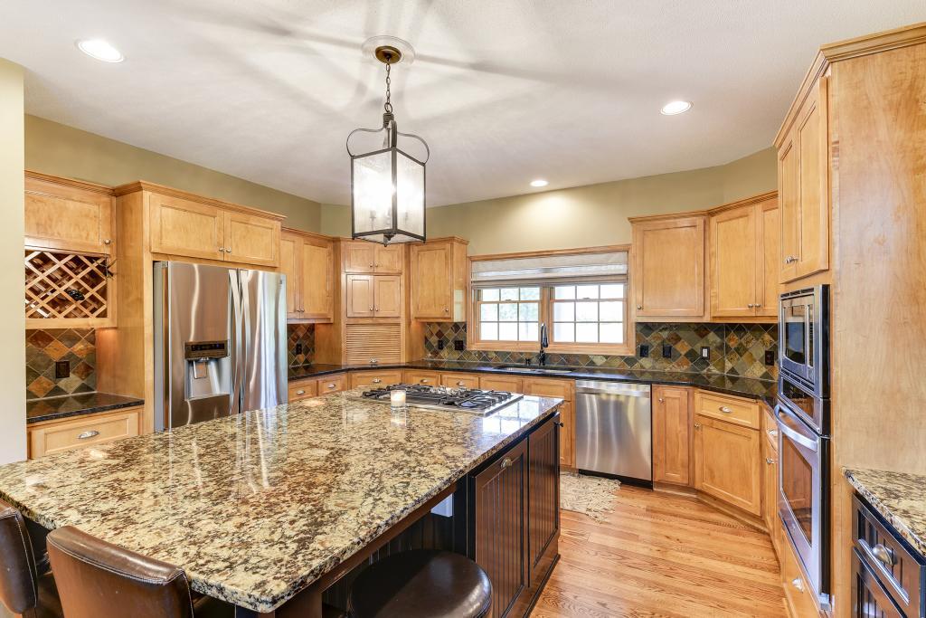 1399 Hunters Ridge Lino Lakes, MN 55038 - Photo 2 of 24 Gallery Image 2