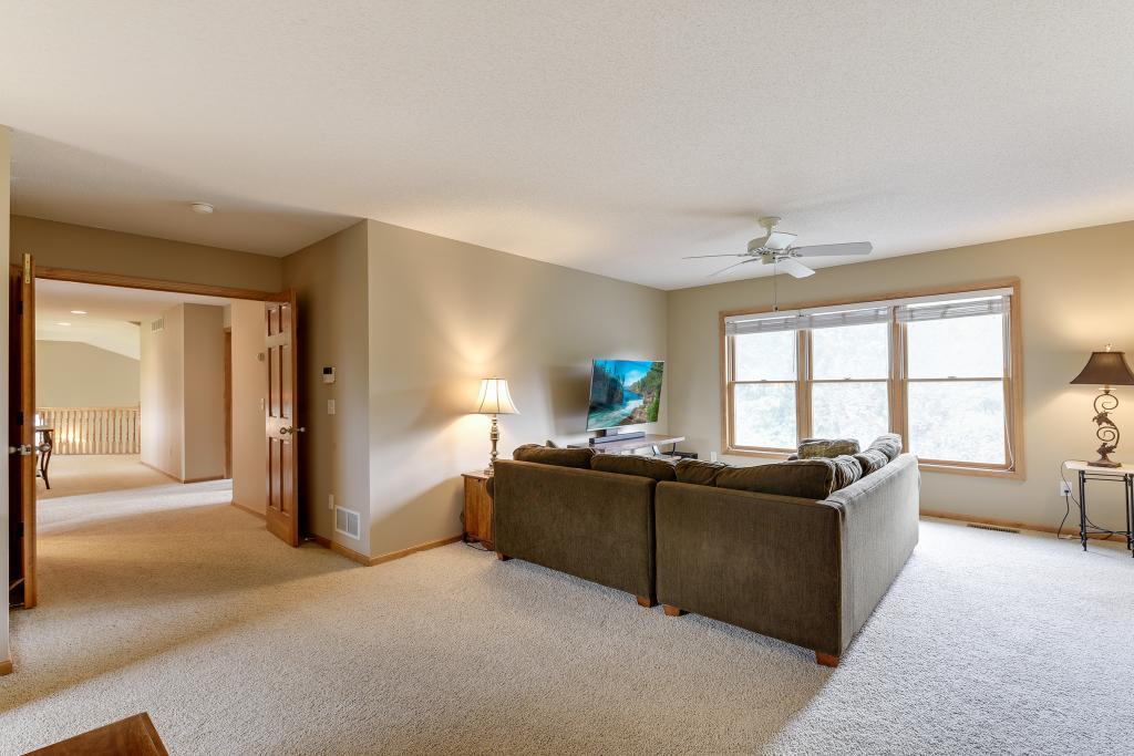 1399 Hunters Ridge Lino Lakes, MN 55038 - Photo 13 of 24 Gallery Image 13