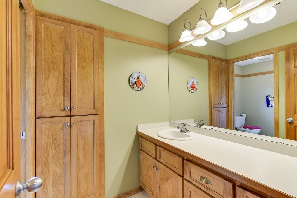 1399 Hunters Ridge Lino Lakes, MN 55038 - Photo 18 of 24 Gallery Image 18