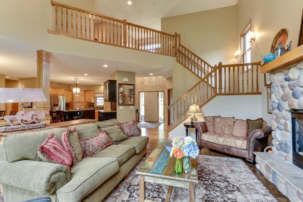 1399 Hunters Ridge Lino Lakes, MN 55038 - Photo 5 of 24 Gallery Image 5