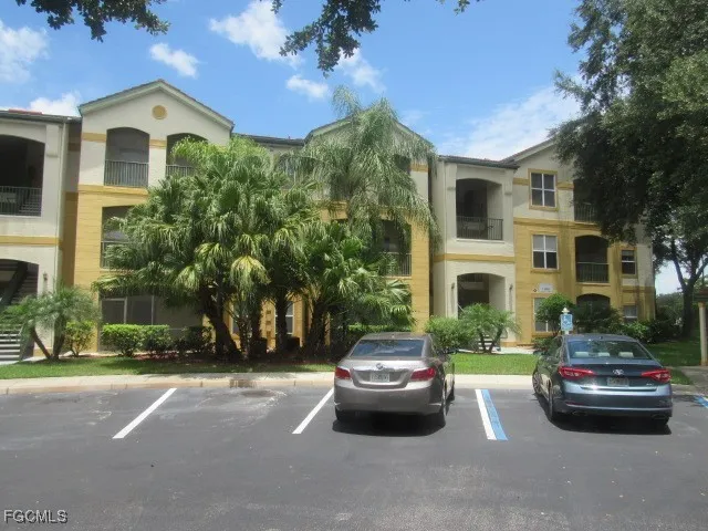 $1,400 | 11480 Villa Grand, Unit 117, Fort Myers, FL 33913