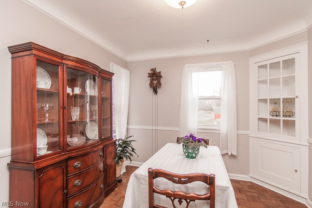 4110 West Pleasant Valley Road Cleveland, OH 44134 - Photo 4 of 25 Gallery Image 4