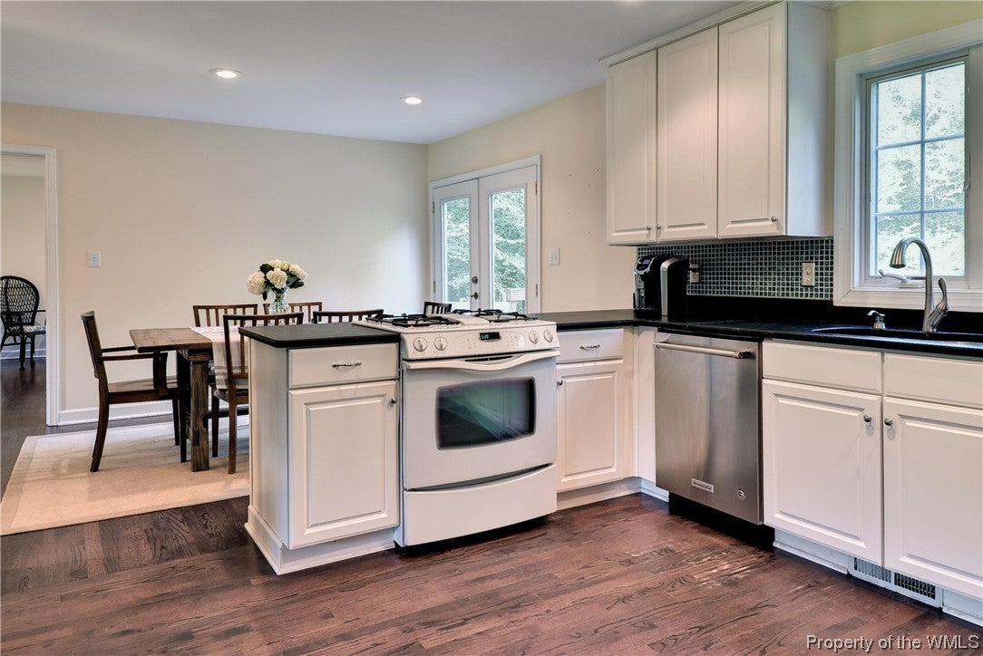 4922 Riverview Road Williamsburg, VA 23188 - Photo 15 of 49 Gallery Image 15