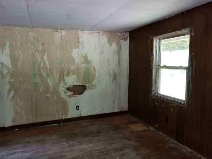 1025 Stevenson Road Grove City, PA 16127 - Photo 5 of 10