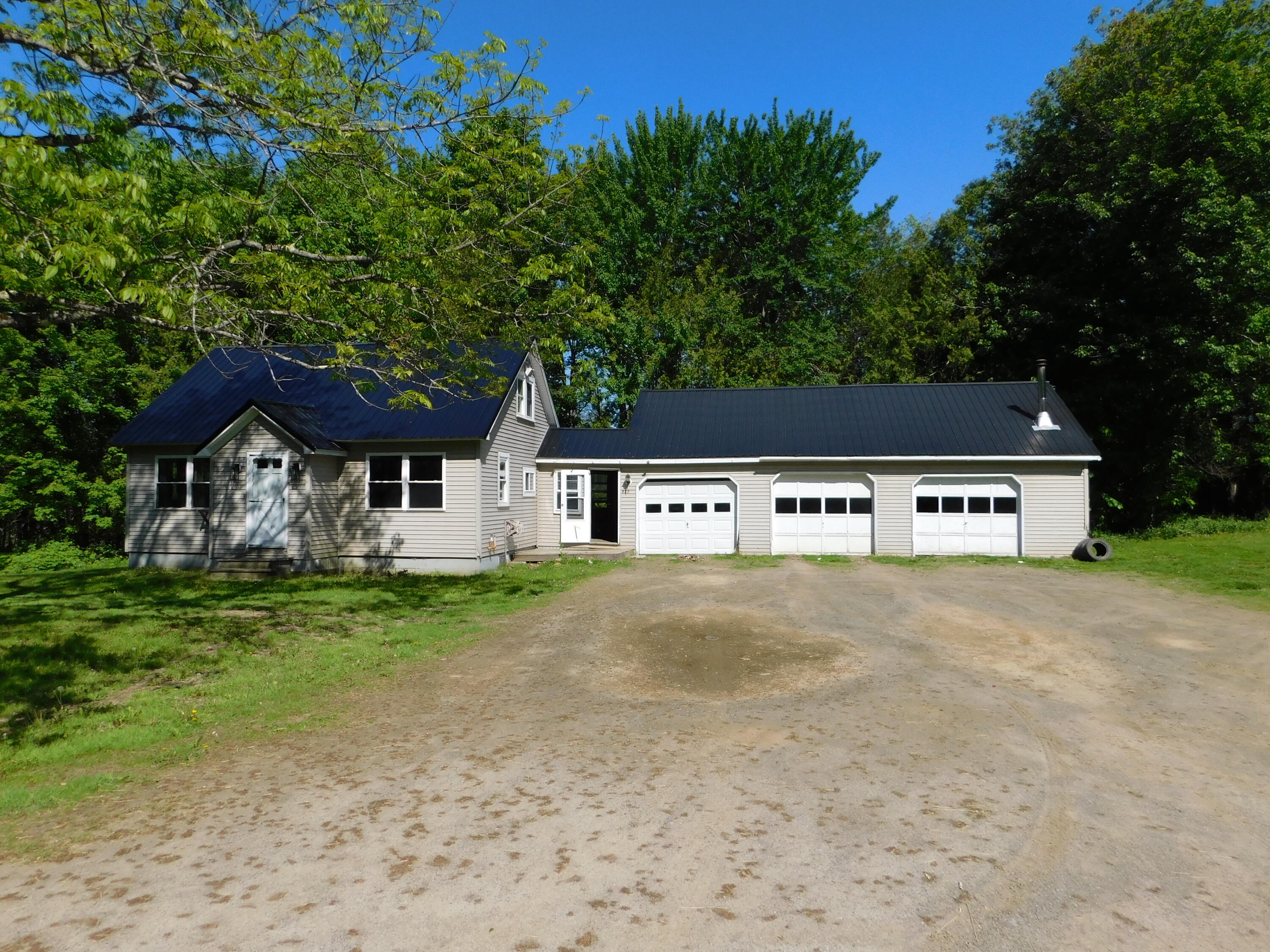 822 Dover Road Dexter, ME 04930 - Photo 3 of 40 DSCN7191