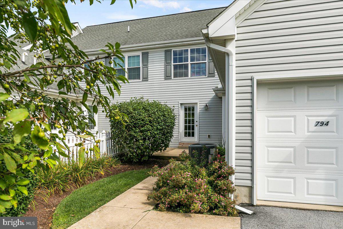 794 Wallingford Road Lititz, PA 17543 - Photo 6 of 67