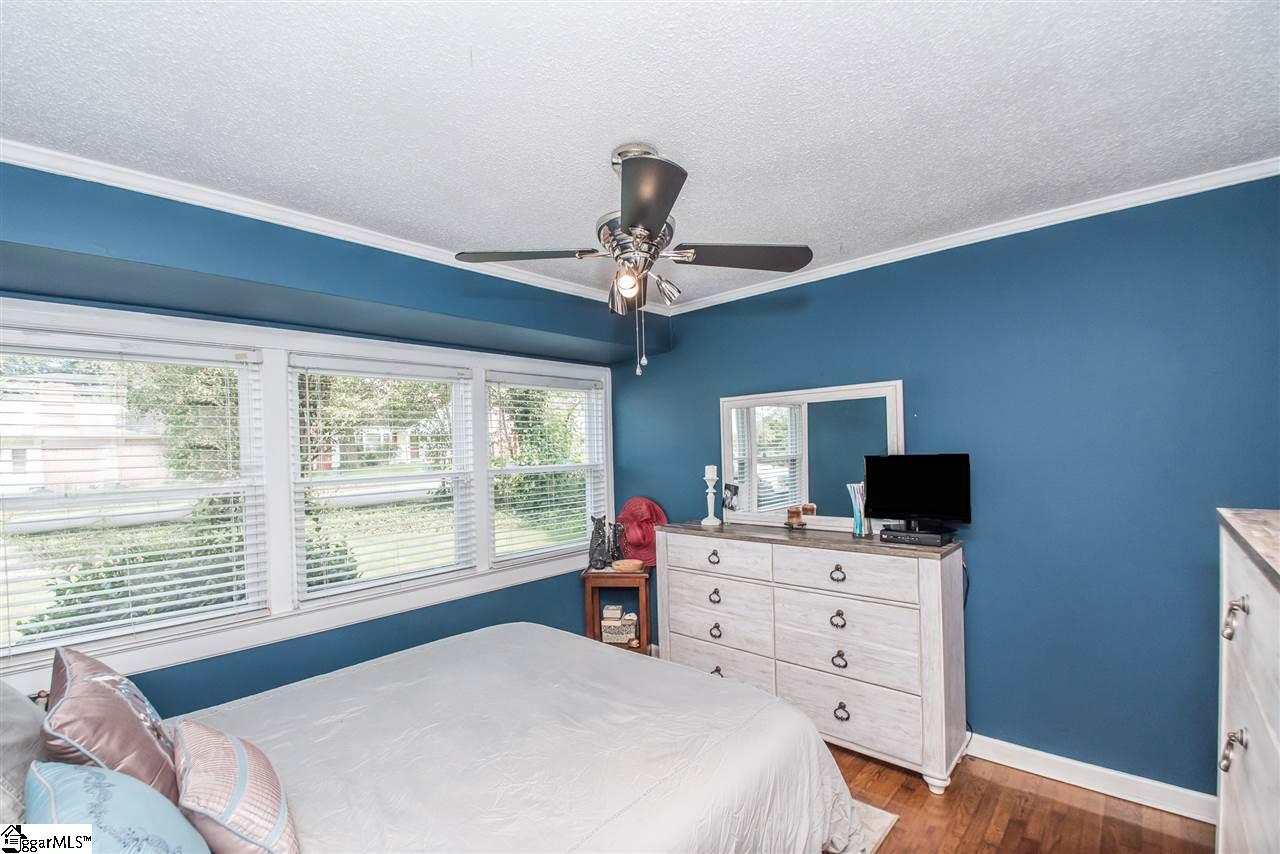 9 Rutledge Avenue Greenville, SC 29617 - Photo 13 of 22 Gallery Image 13