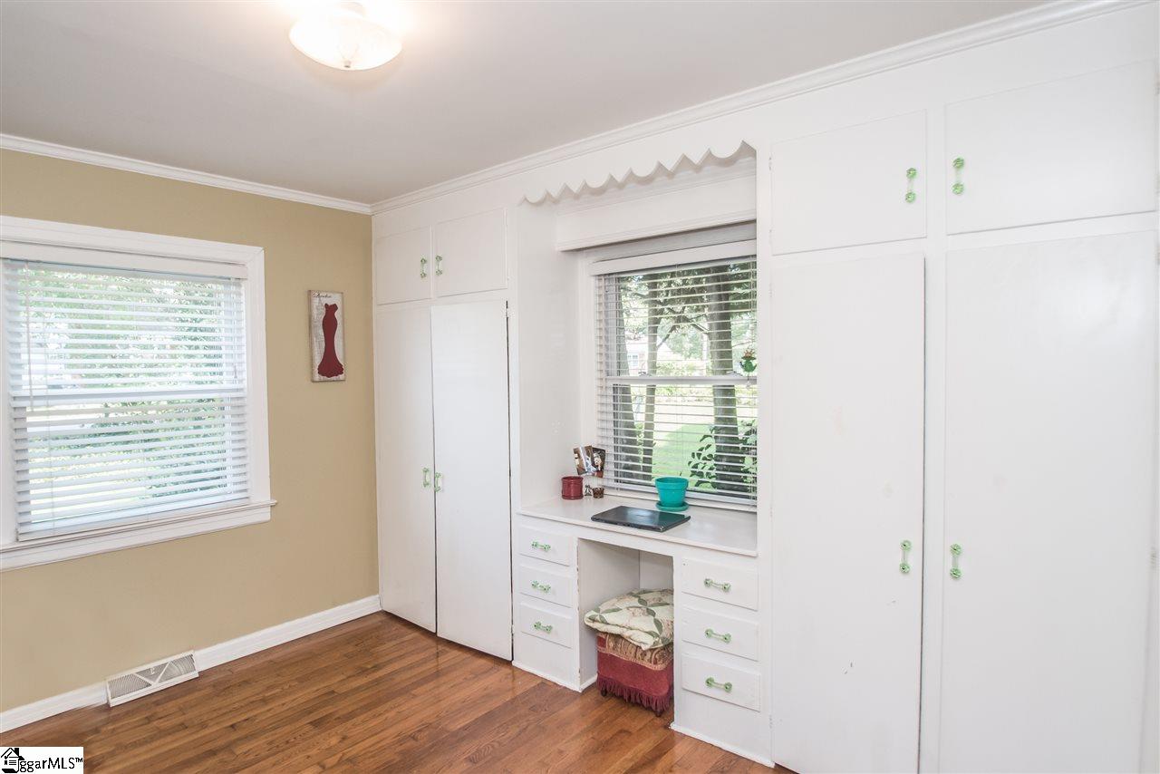 9 Rutledge Avenue Greenville, SC 29617 - Photo 18 of 22 Gallery Image 18