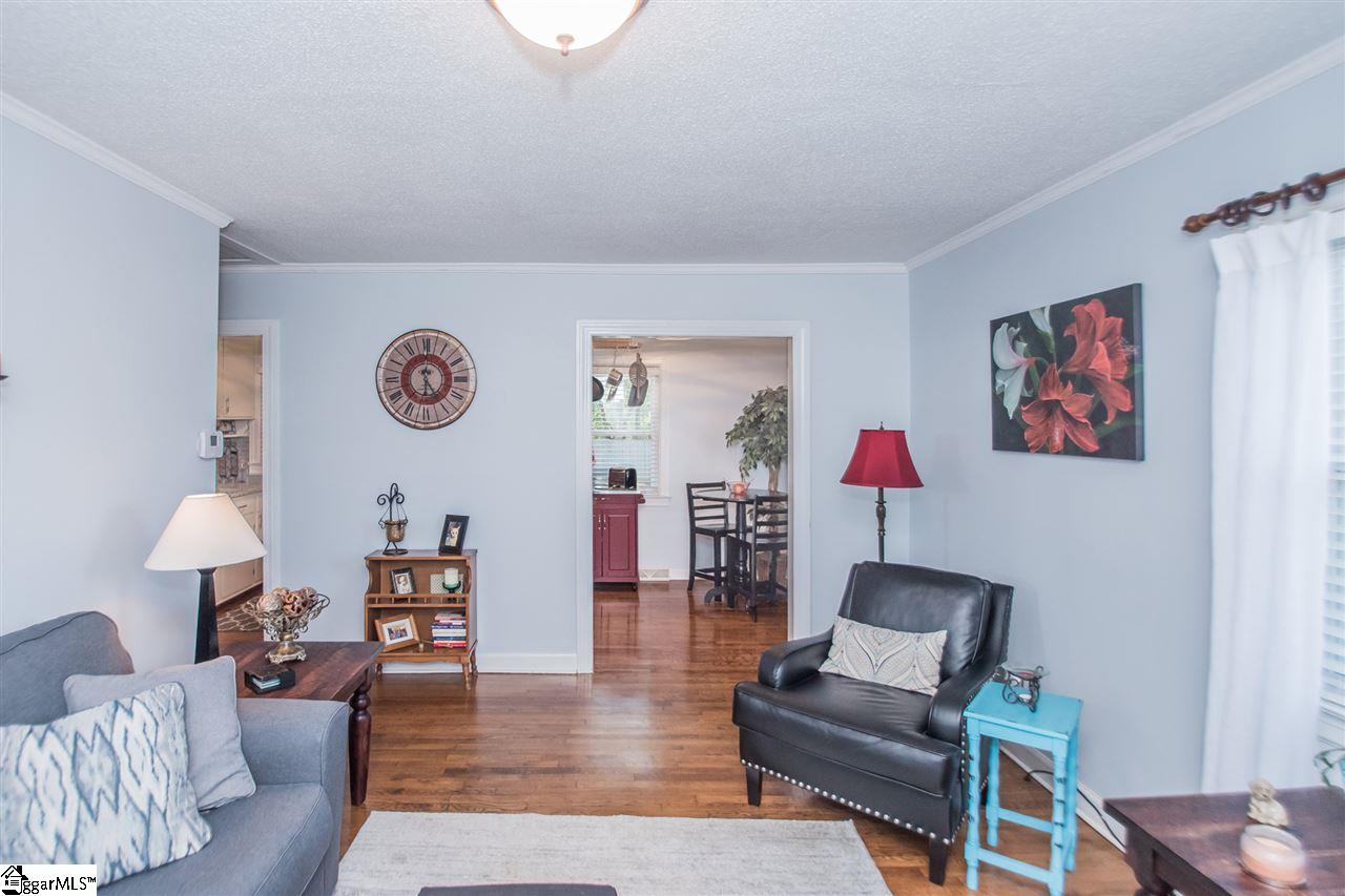 9 Rutledge Avenue Greenville, SC 29617 - Photo 5 of 22 Gallery Image 5