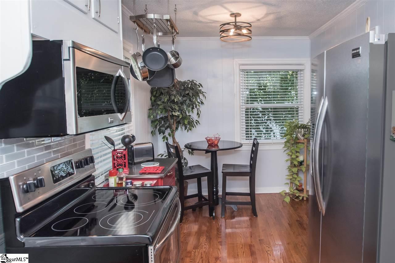 9 Rutledge Avenue Greenville, SC 29617 - Photo 10 of 22 Gallery Image 10