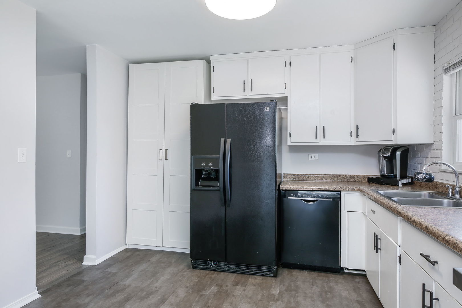458 White Pine Road Buffalo Grove, IL 60089 - Photo 9 of 25 a kitchen with stainless steel appliances granite countertop a refrigerator and a stove