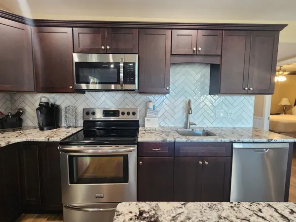 $250,000 | 5905 Highway 17, Unit 226B, Savannah, GA 31419