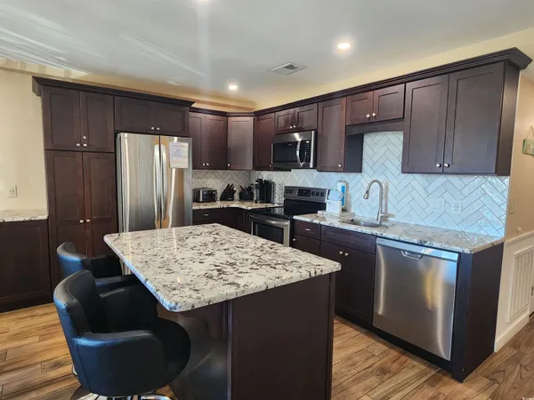 $250,000 | 5905 Highway 17, Unit 226B, Savannah, GA 31419