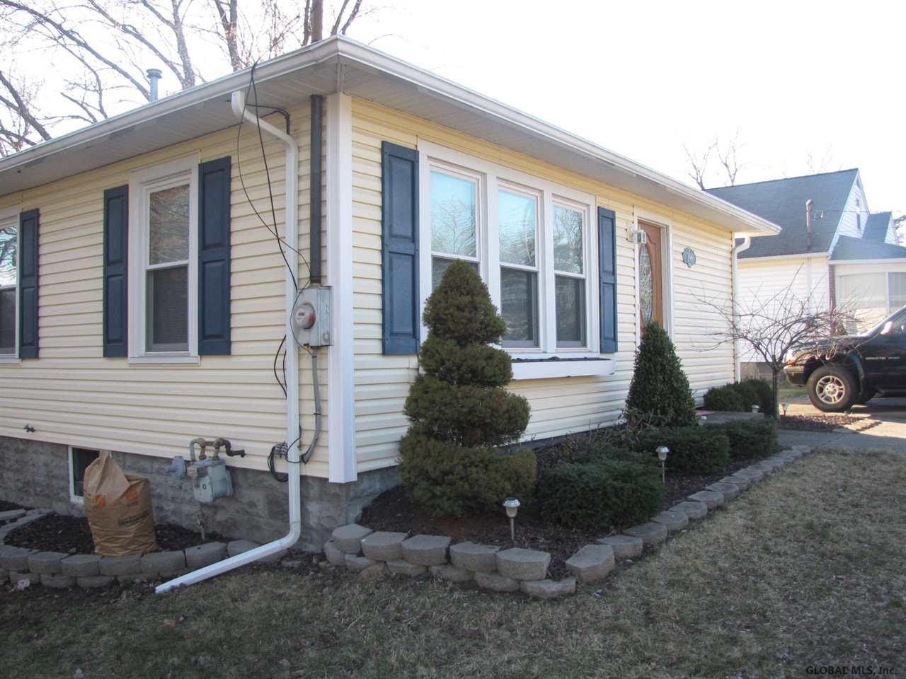 396 Consaul Road Colonie, NY 12304 - Photo 4 of 23 Photo 4