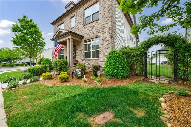 $849,900 | 860 Hargrove Point Way, Alpharetta, GA 30004