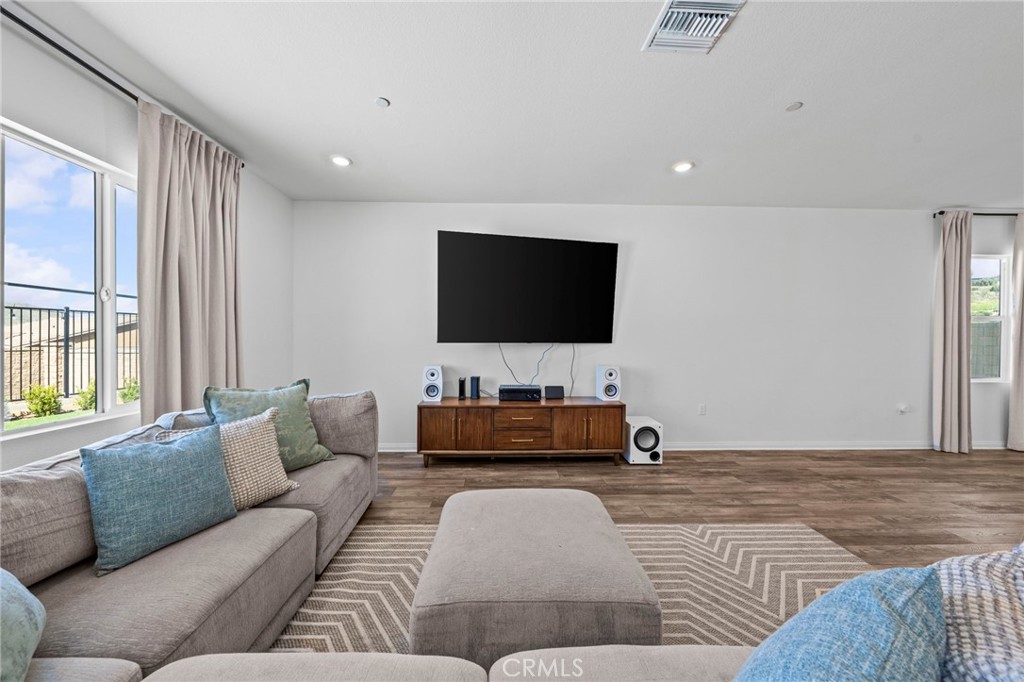 45123 Quicksilver Road Lake Elsinore, CA 92532 - Photo 21 of 42