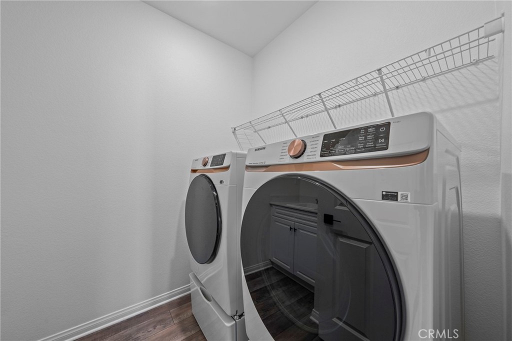 45123 Quicksilver Road Lake Elsinore, CA 92532 - Photo 33 of 42 Laundry Room