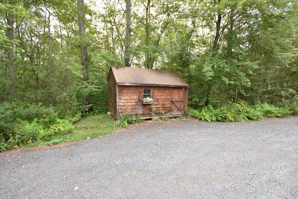 124 1/2 Plain Woods Road Foster, RI 02825 - Photo 4 of 32 Gallery Image 4
