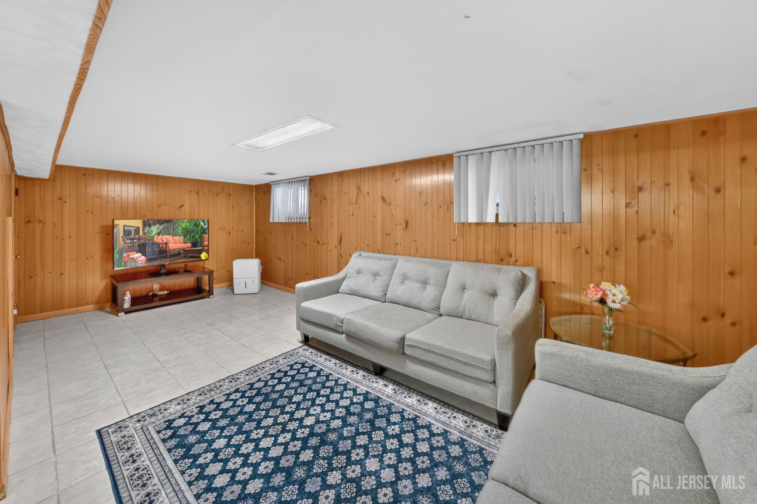 59 Eden Avenue Edison, NJ 08817 - Photo 31 of 45