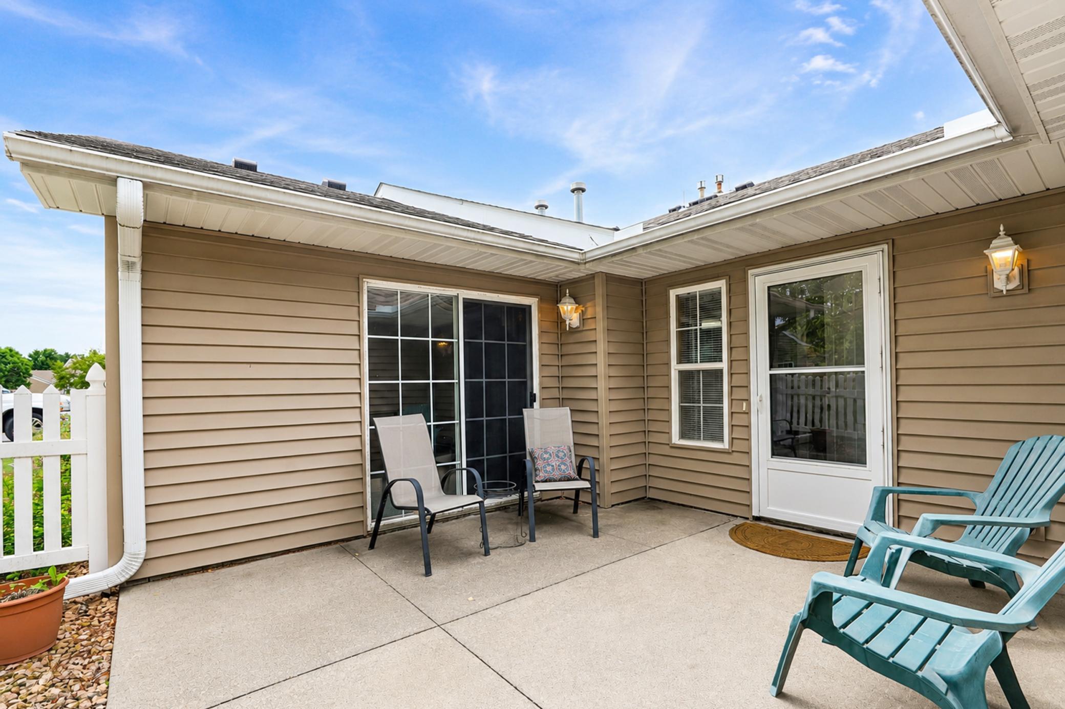2102 Oak Tree Lane, Unit A Austin, MN 55912 - Photo 2 of 43