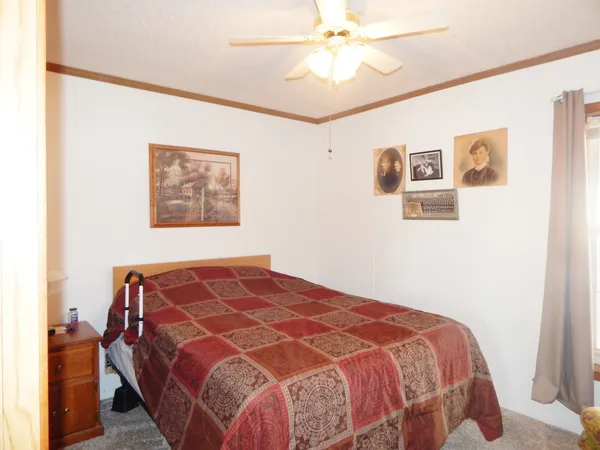 $165,000 | 709 Hillcrest Lane, Crystal Lake, IL 60014