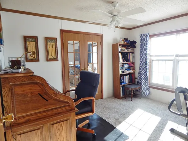 $165,000 | 709 Hillcrest Lane, Crystal Lake, IL 60014