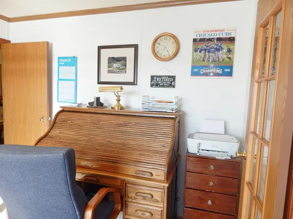 $165,000 | 709 Hillcrest Lane, Crystal Lake, IL 60014