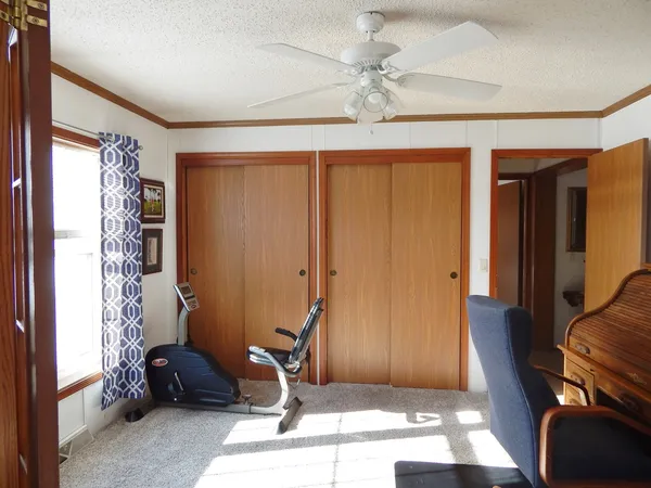 $165,000 | 709 Hillcrest Lane, Crystal Lake, IL 60014