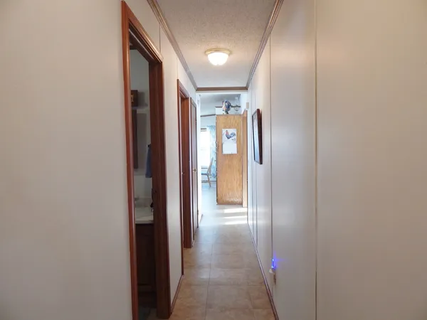 $165,000 | 709 Hillcrest Lane, Crystal Lake, IL 60014