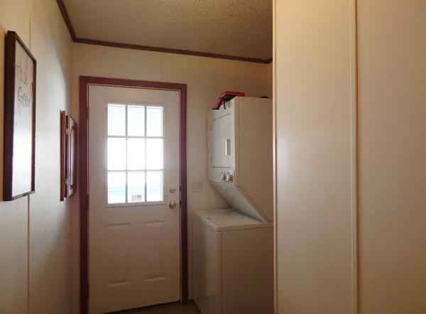 $165,000 | 709 Hillcrest Lane, Crystal Lake, IL 60014