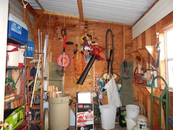 $165,000 | 709 Hillcrest Lane, Crystal Lake, IL 60014