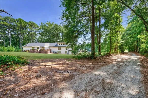$849,000 | 9585 Hutchesons Ferry Road, Palmetto, GA 30268