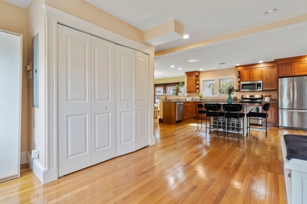 225 Jackson Road, Unit 225 Newton, MA 02458 - Photo 7 of 27 Gallery Image 7