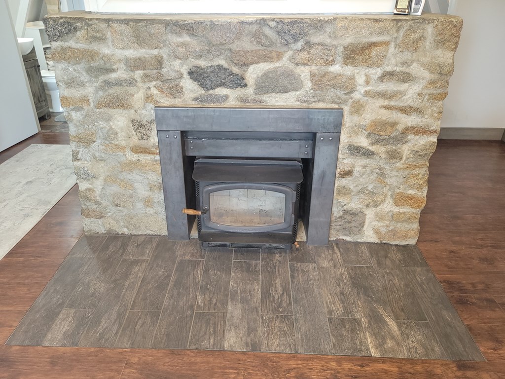 32 Duffys Lane Cascade, ID 83611 - Photo 12 of 35 Wood stove