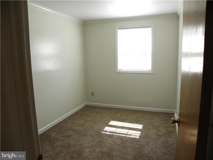 4 Colonial Way Aston, PA 19014 - Photo 14 of 18 Bedroom 3