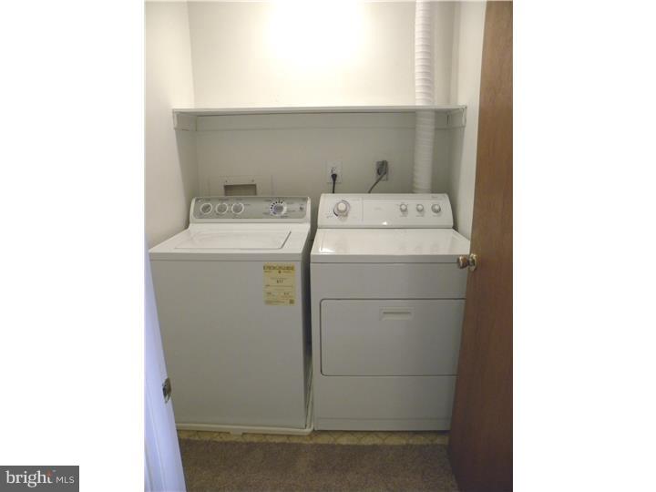 4 Colonial Way Aston, PA 19014 - Photo 16 of 18 Laundry Room