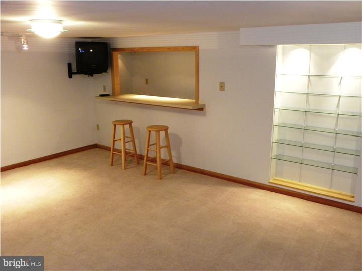 4 Colonial Way Aston, PA 19014 - Photo 17 of 18 Basement - Finished