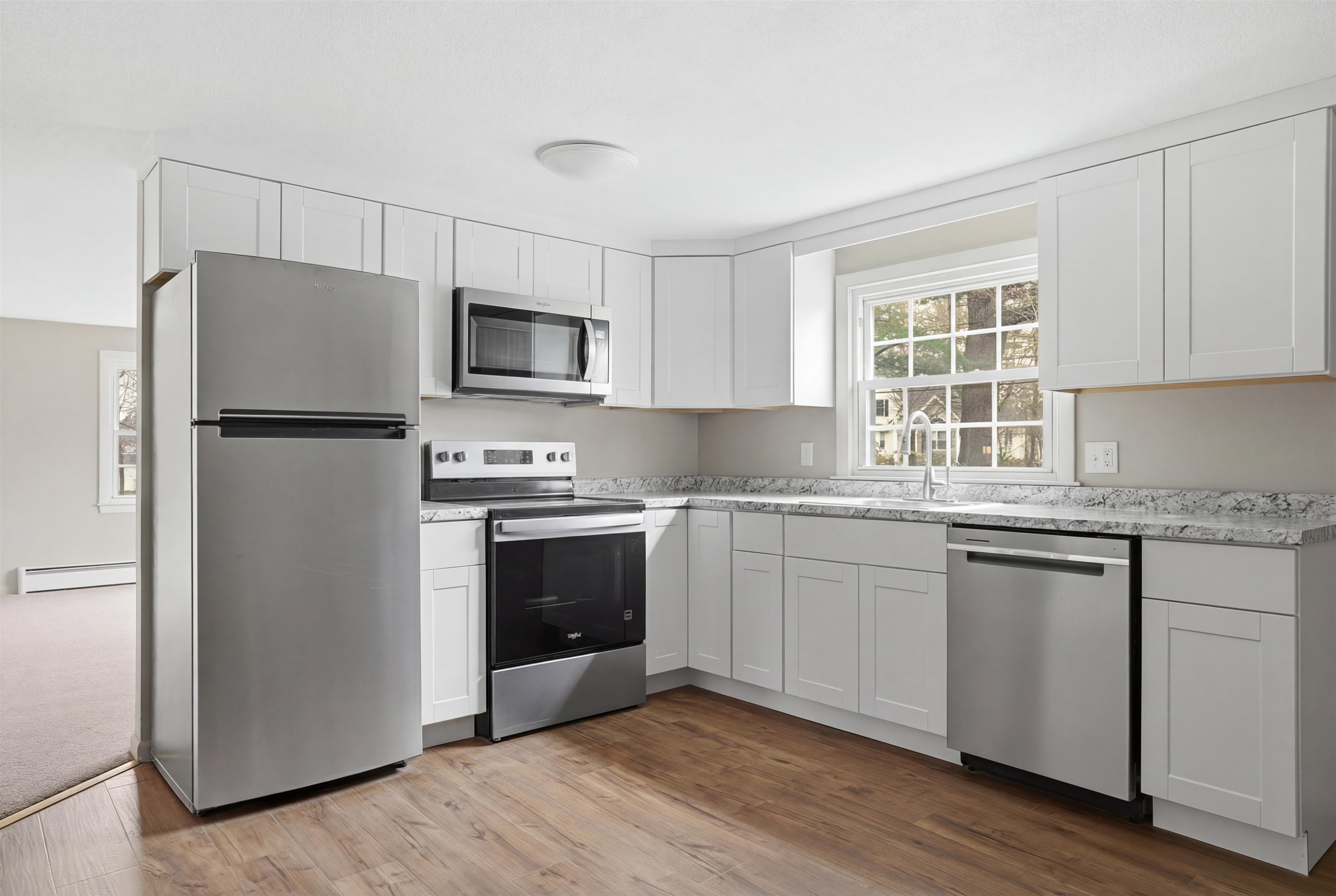 289 Derry Road, Unit A Hudson, NH 03051 - Photo 2 of 16