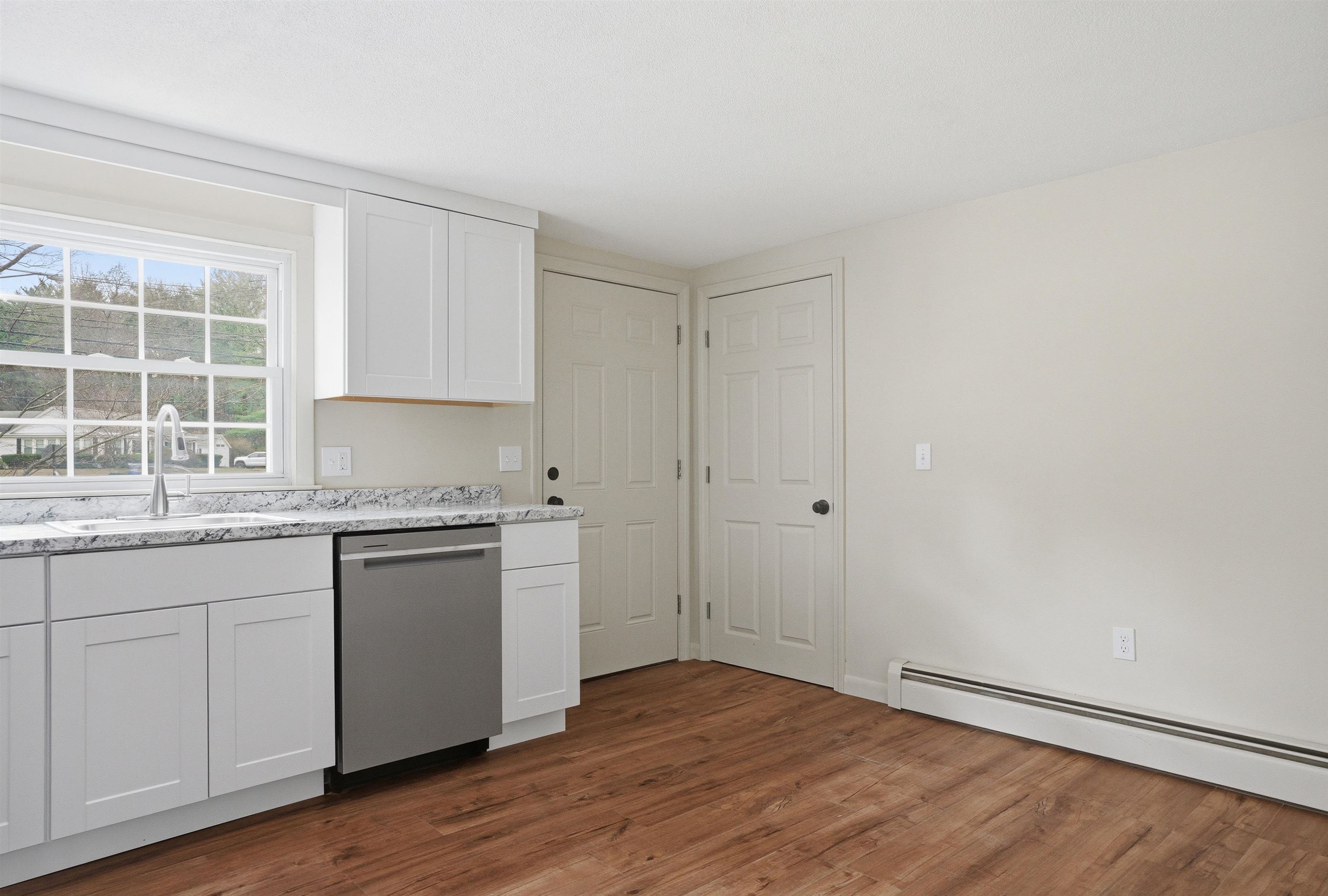 289 Derry Road, Unit A Hudson, NH 03051 - Photo 3 of 16