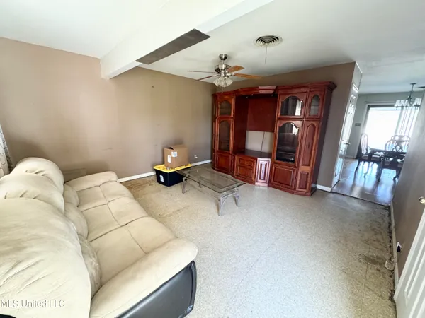 $125,000 | 309 South Steele Avenue, Picayune, MS 39466