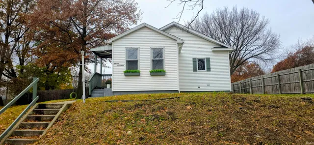 $185,000 | 1117 North Iowa Street, South Bend, IN 46628