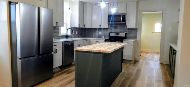 $185,000 | 1117 North Iowa Street, South Bend, IN 46628