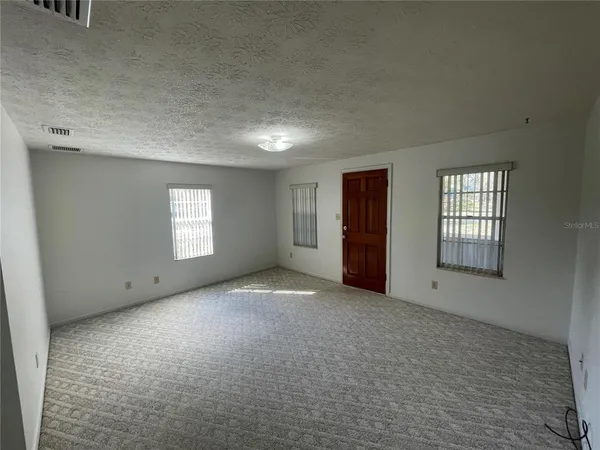 $1,280 | 21707 Southeast 67 Place, Hawthorne, FL 32640