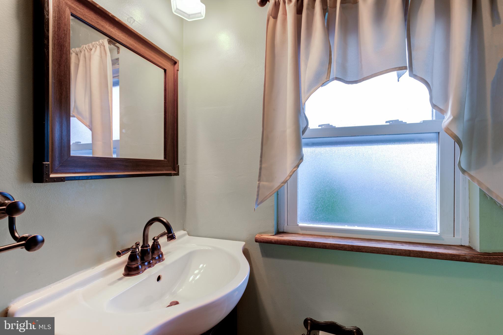 4013 Redden Road Drexel Hill, PA 19026 - Photo 31 of 46 Full Bathroom
